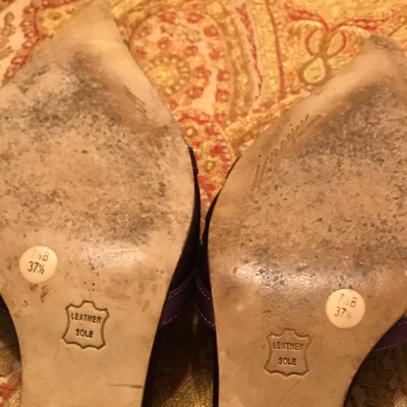 Python Heels • Vince Camuto • - Picture 3 of 5